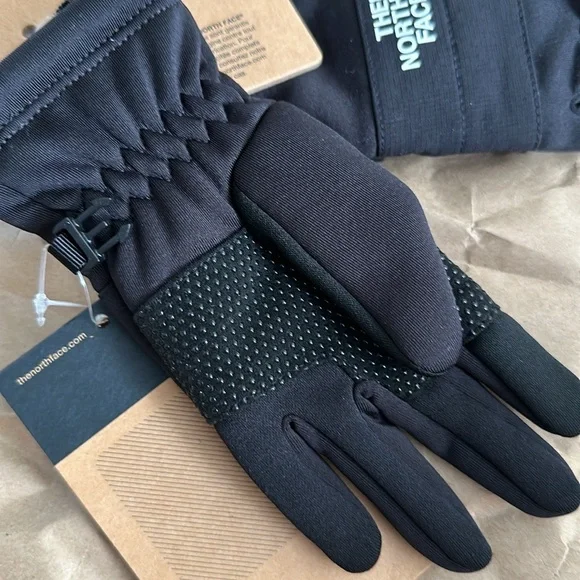 The North Face gloves for kids - Picture 3 of 5